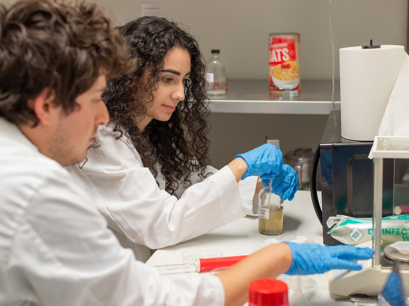 Liam Safran 23 and Jenny Makhoul worked with slime mold and memory during summer research.